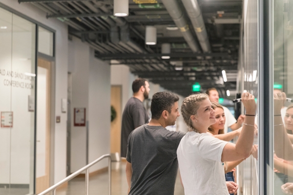 Chapman University GCI students working in the Keck Center for Science and Engineering. 