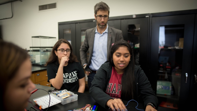 Grand Challenges Initiative students working on their project