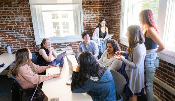 A non-classroom educational setting where a group of people engages in learning.