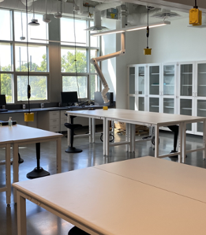 Standard bench seating in engineering research lab