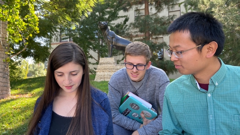 students studying in attalah piazza