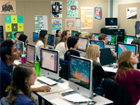 Students in mac lab